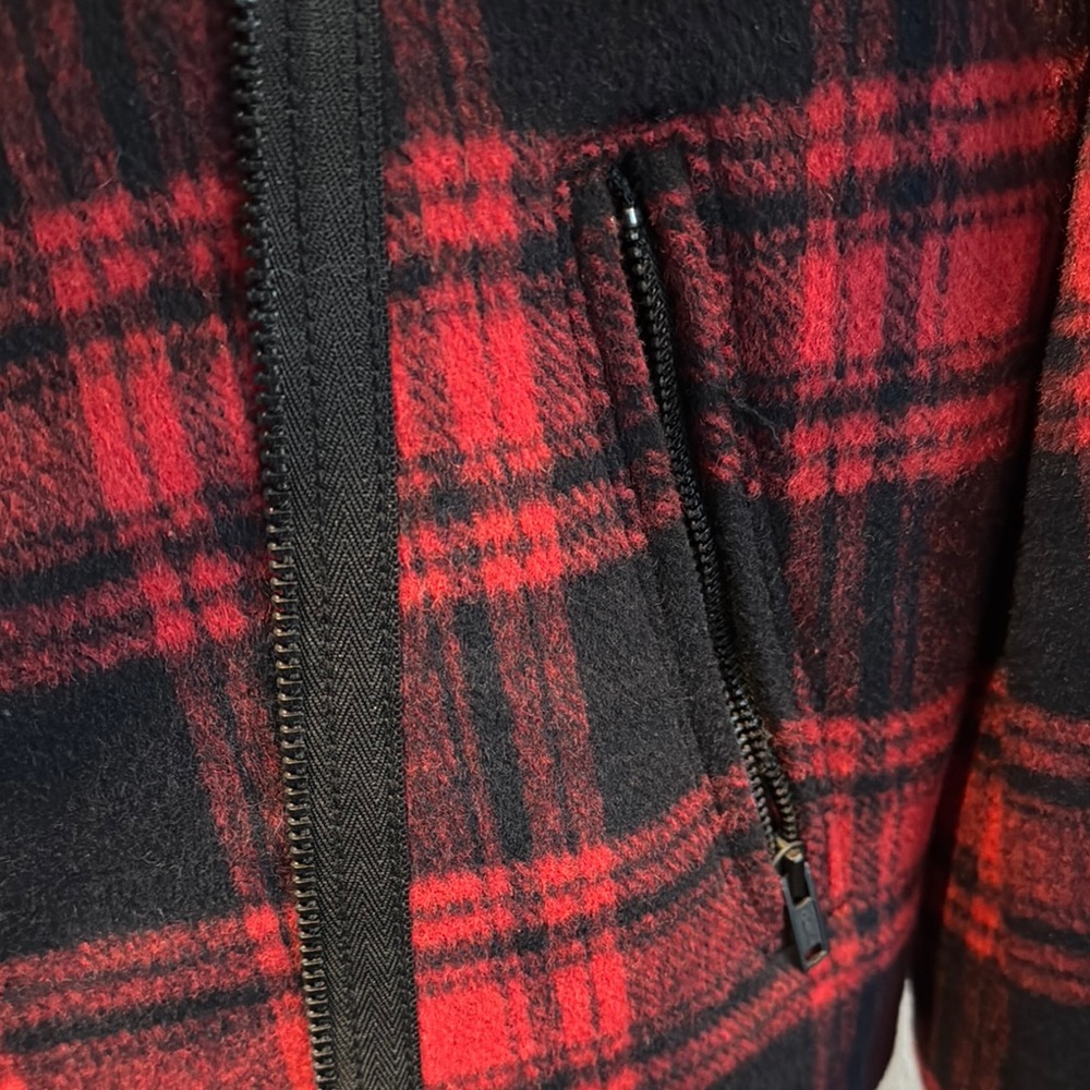 GAP Women's Red Plaid Jacket - Picture 4 of 5